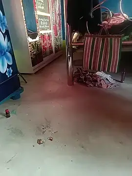 Reya743  live sex cam