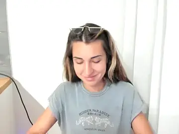 Summmmersky1  live sex cam