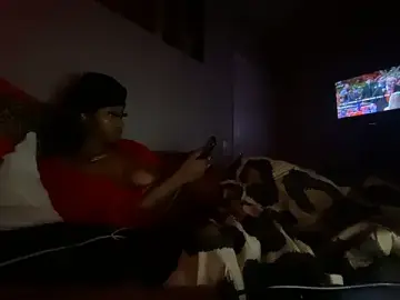 Brooke012  live sex cam
