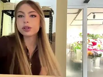 GingerEtsitty  live sex cam