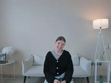 MarcelinaRedfern  live sex cam