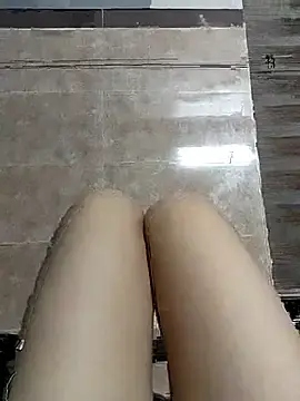 Hinna_x  live sex cam