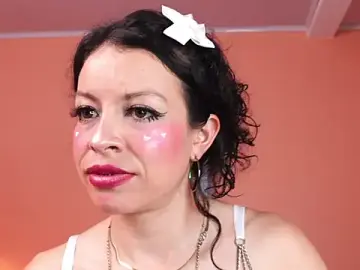 Miss__wanda  live sex cam