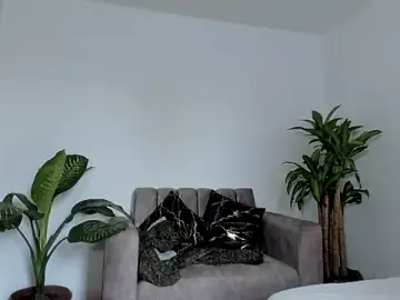 Zamyy_99  live sex cam
