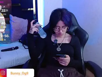 Bunny_O  live sex cam