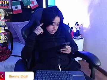 Bunny_O  live sex cam