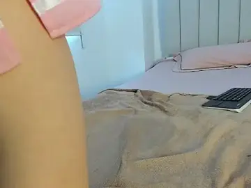 MindyDollSquirt  live sex cam