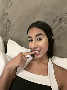 Kassie_Collins  live sex cam