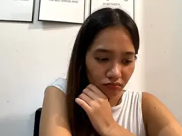 LauriceNicolay  live sex cam