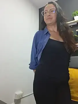 Lauryn_Jones  live sex cam