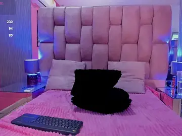 Mila_Travis  live sex cam