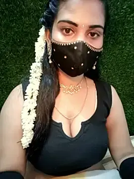 Nithyatamil  live sex cam