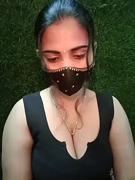 Nithyatamil  live sex cam