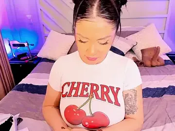 ThaliannaCollins_  live sex cam