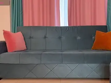 UrGoddessJenny  live sex cam