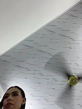 Daniela-sexy  live sex cam