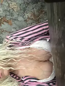 AlevNaz  live sex cam