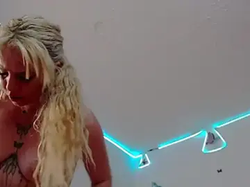 HannaBrave  live sex cam
