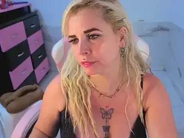 HannaBrave  live sex cam