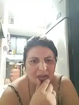 Jann_Riya333  live sex cam