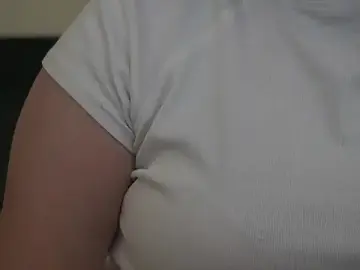 MagicPeachh_  live sex cam