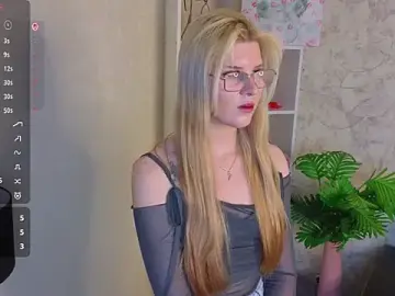 MavisBuzzo  live sex cam