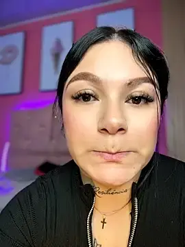 Megaan__More  live sex cam