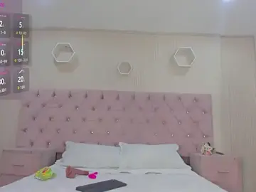 AdharaCruzz_  live sex cam