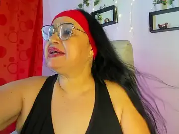 GiaNahomi  live sex cam
