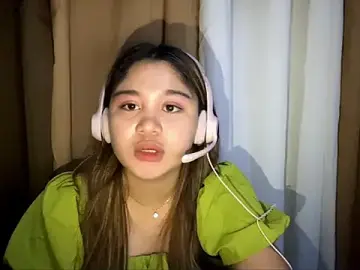 LeeanneBakeley  live sex cam