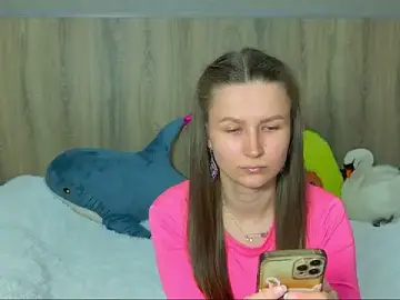 Lota_22  live sex cam