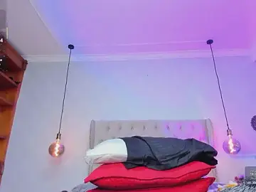 Amanda29  live sex cam