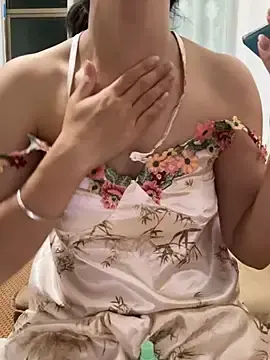 Cmvoo  live sex cam