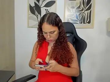 Bloom_Noor  live sex cam