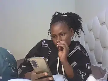 Cute_shy_Linda  live sex cam