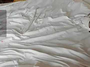 EmmyFoxxOfficial  live sex cam