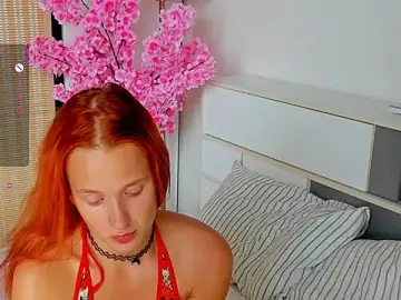EmmyFoxxOfficial  live sex cam