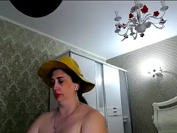 Evelyn_Shy  live sex cam