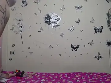 Nicolle-sky  live sex cam