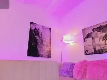 Alaia7h  live sex cam