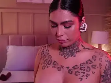 Curvyliciousss  live sex cam