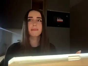 Dianaluves1  live sex cam