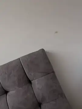 Honeyrosee  live sex cam