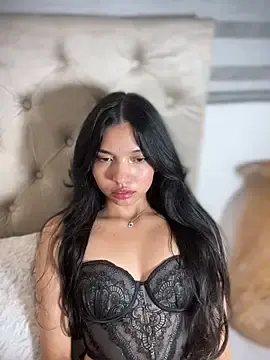 Jadelaurent  live sex cam