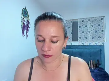 Sofi_saliva2511  live sex cam