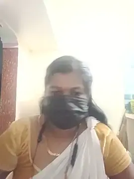 Tamil-jenikutty  live sex cam