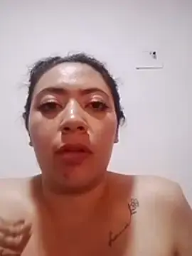 Erikafoxxyy  live sex cam