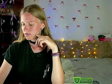 Lunariaa  live sex cam