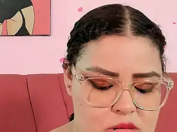 MelannieSimons  live sex cam