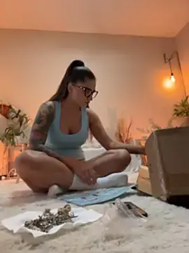 PureEllieX  live sex cam